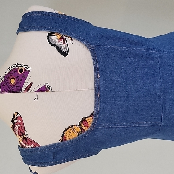 Very J denim jumper with pockets.  100% cotton. Size is Small - Picture 5 of 8